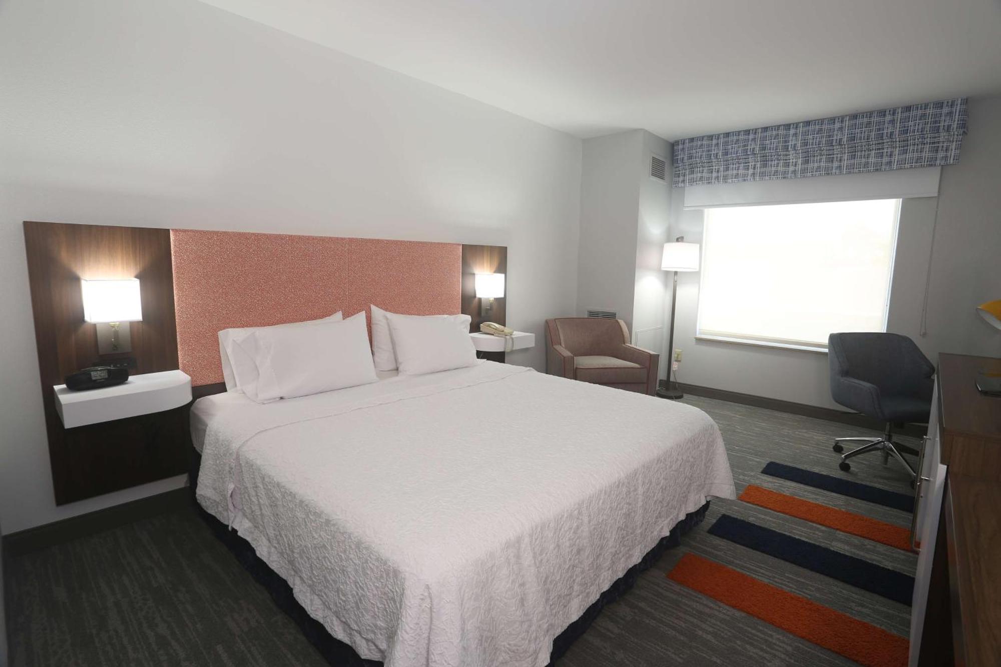 Hampton Inn Owego Exterior photo