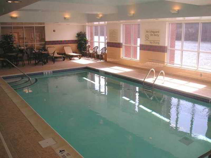 Hampton Inn Owego Exterior photo
